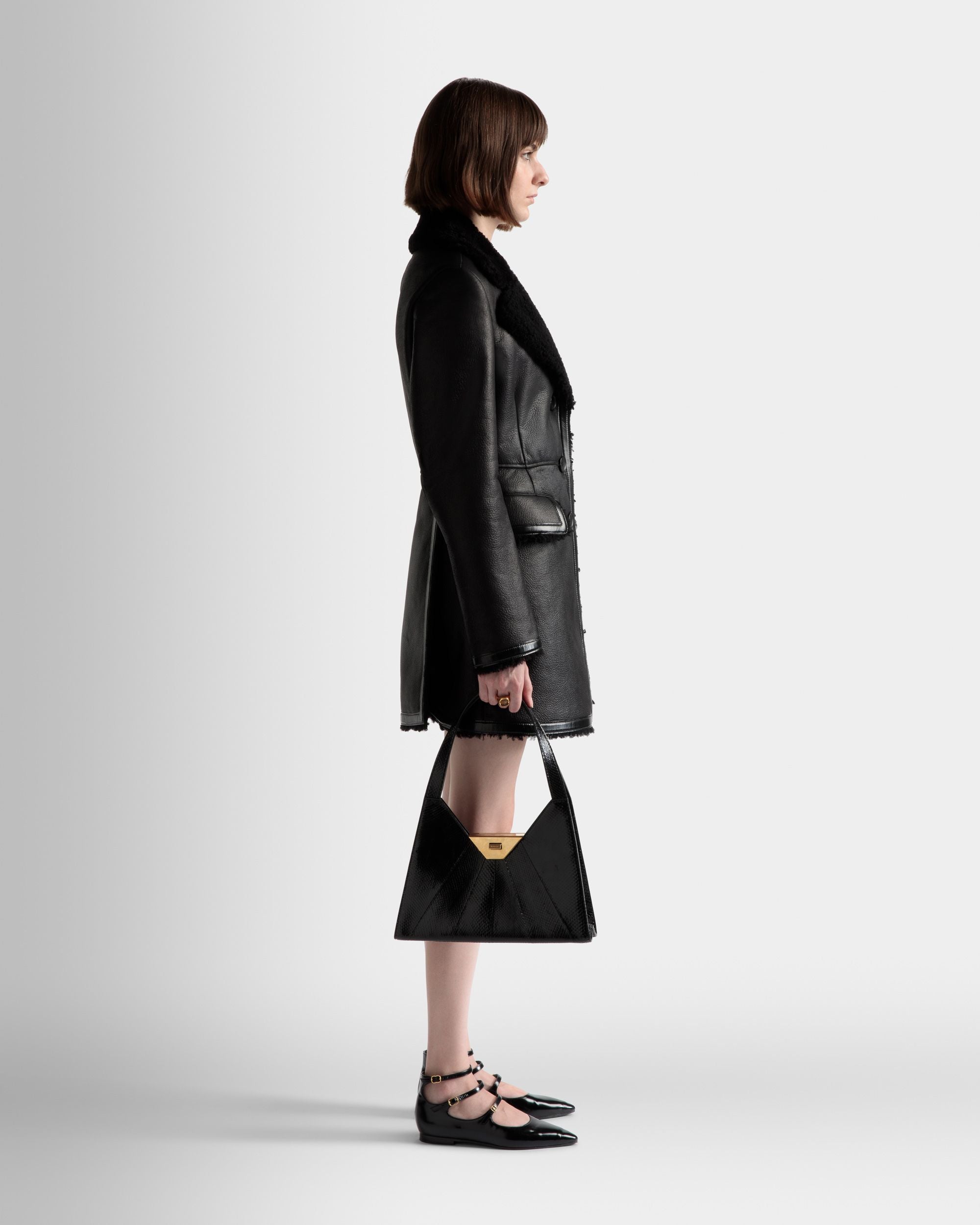 Tilt Shoulder bag In Black Leather - Women's - Bally - 02