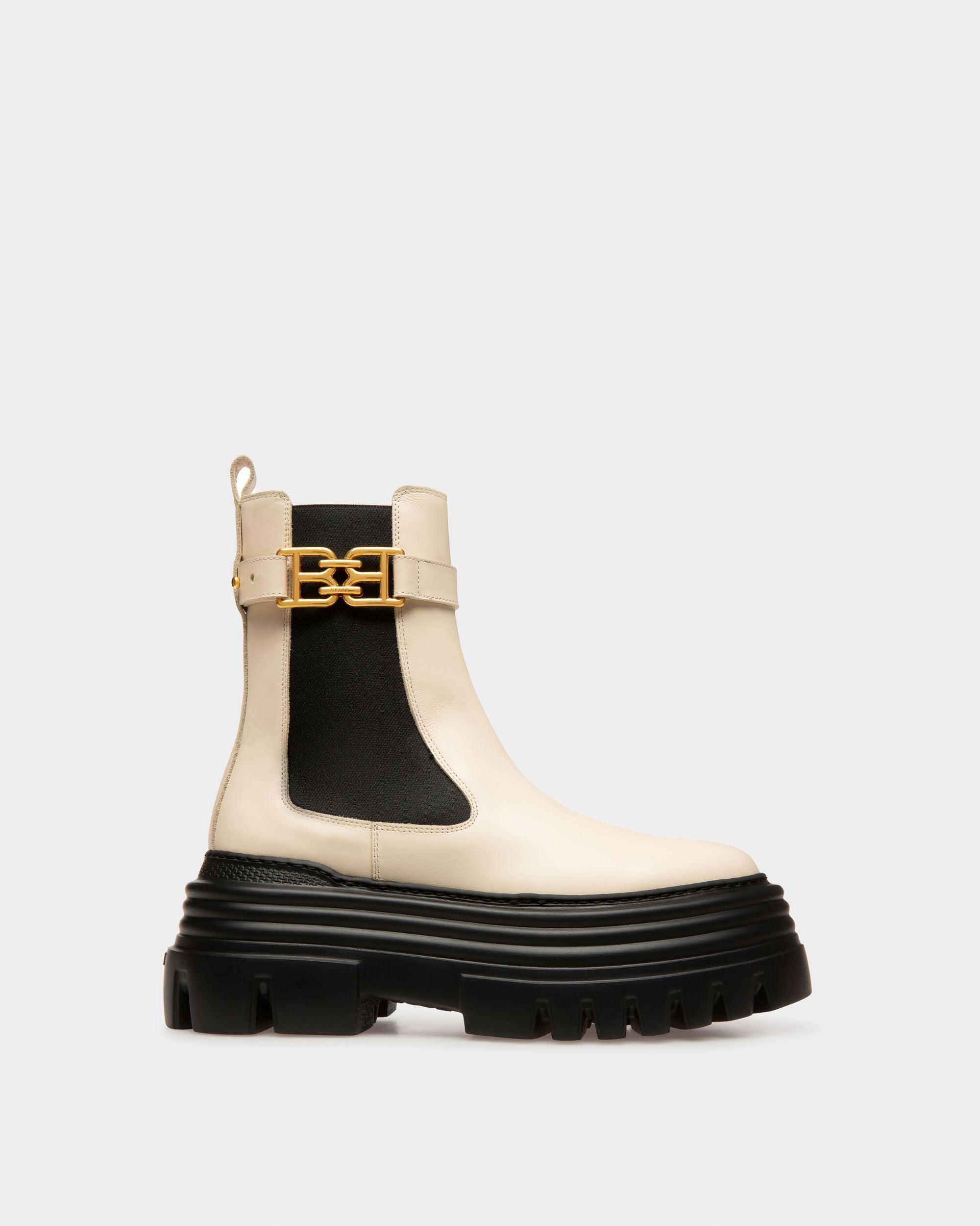Greby Leather Booties In Bone - Women's - Bally - 01