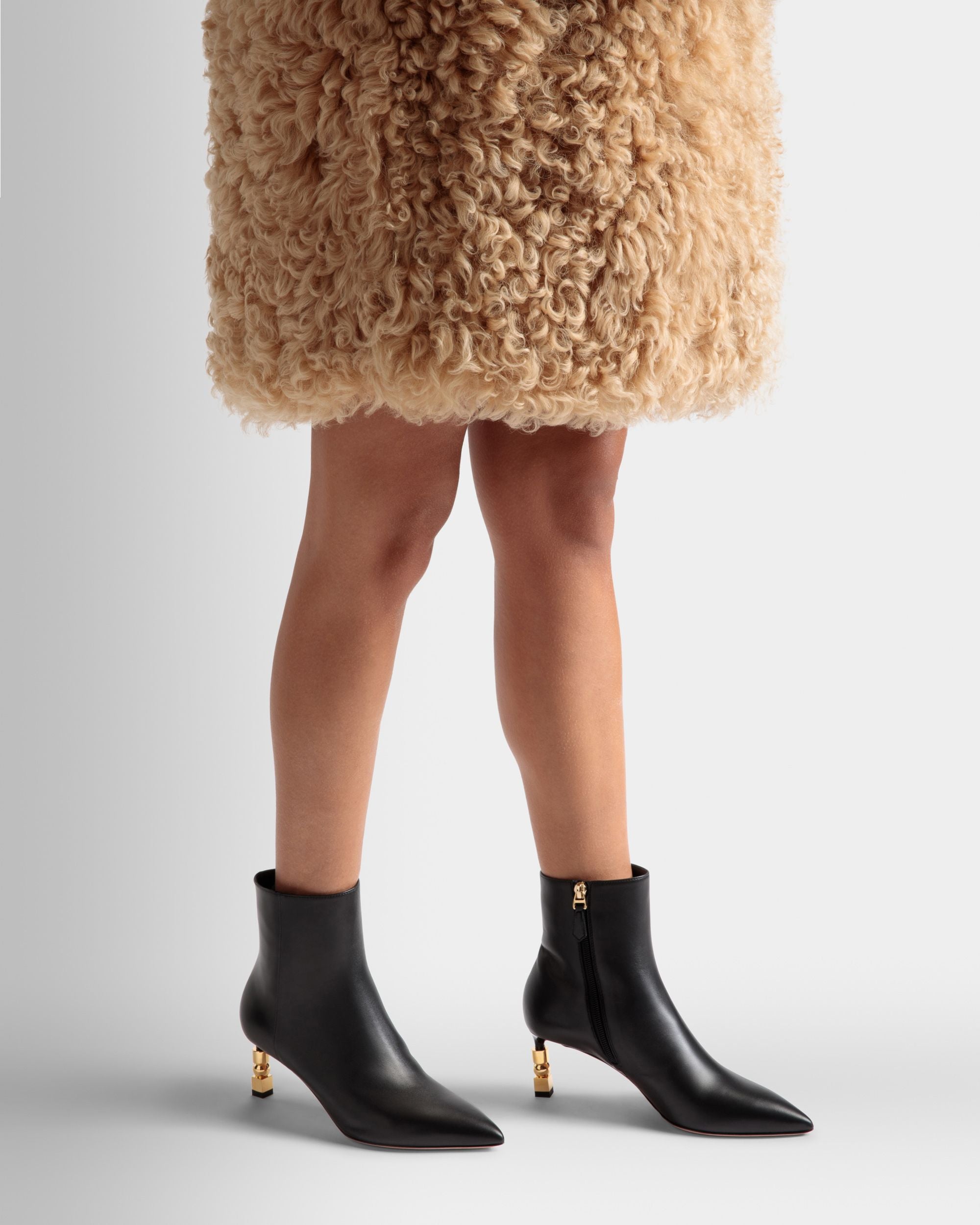 Block Booties In Black Leather - Women's - Bally - 02