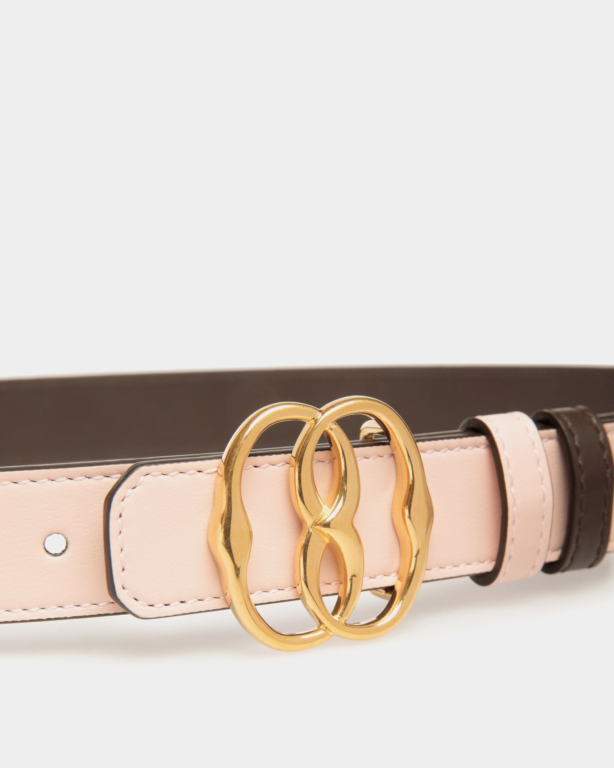 Emblem 25mm Reversible Belt in Dusty Petal and Brown Leather - Women's - Bally - 03