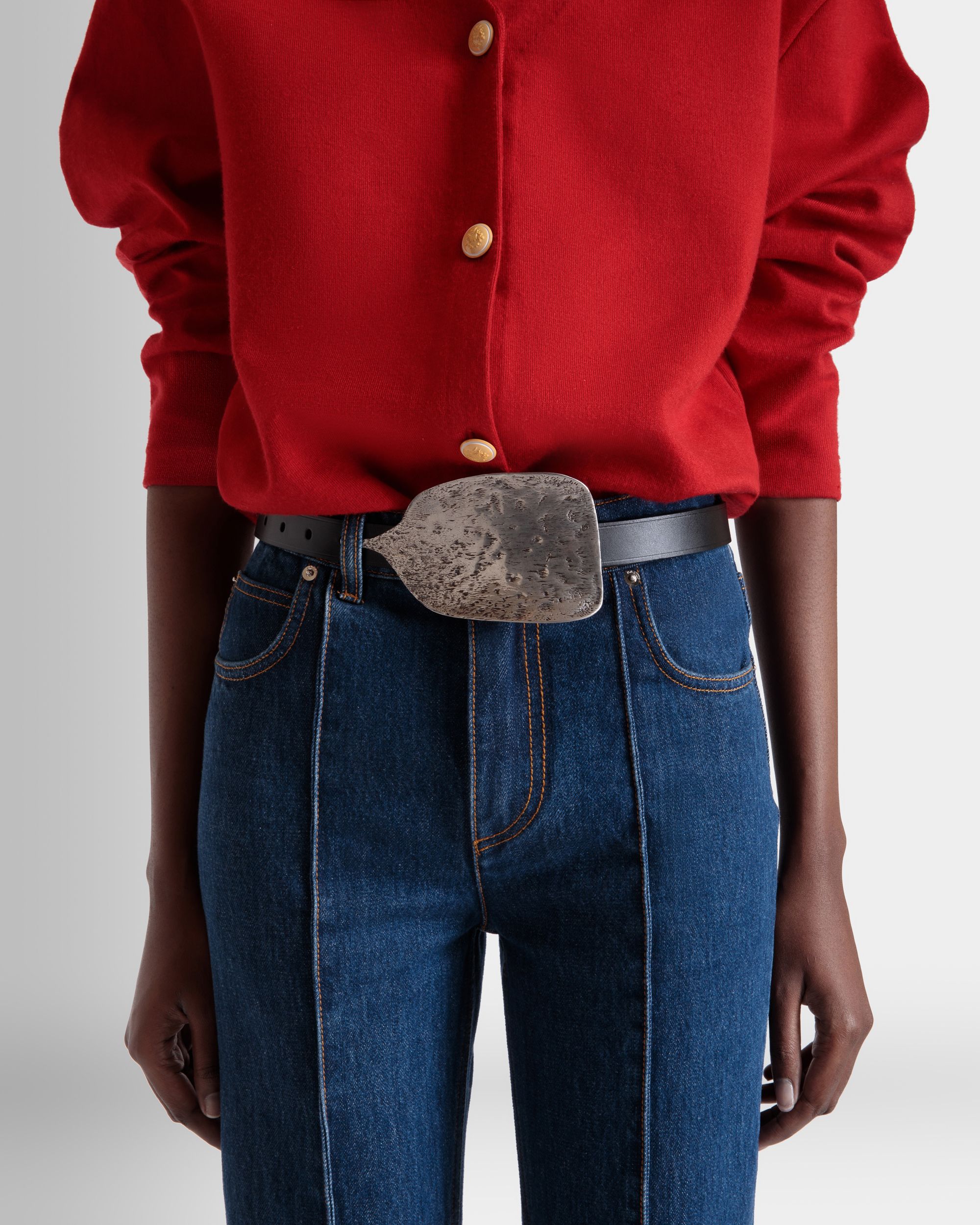 Swissness Belt in Black Leather - Women's - Bally - 04