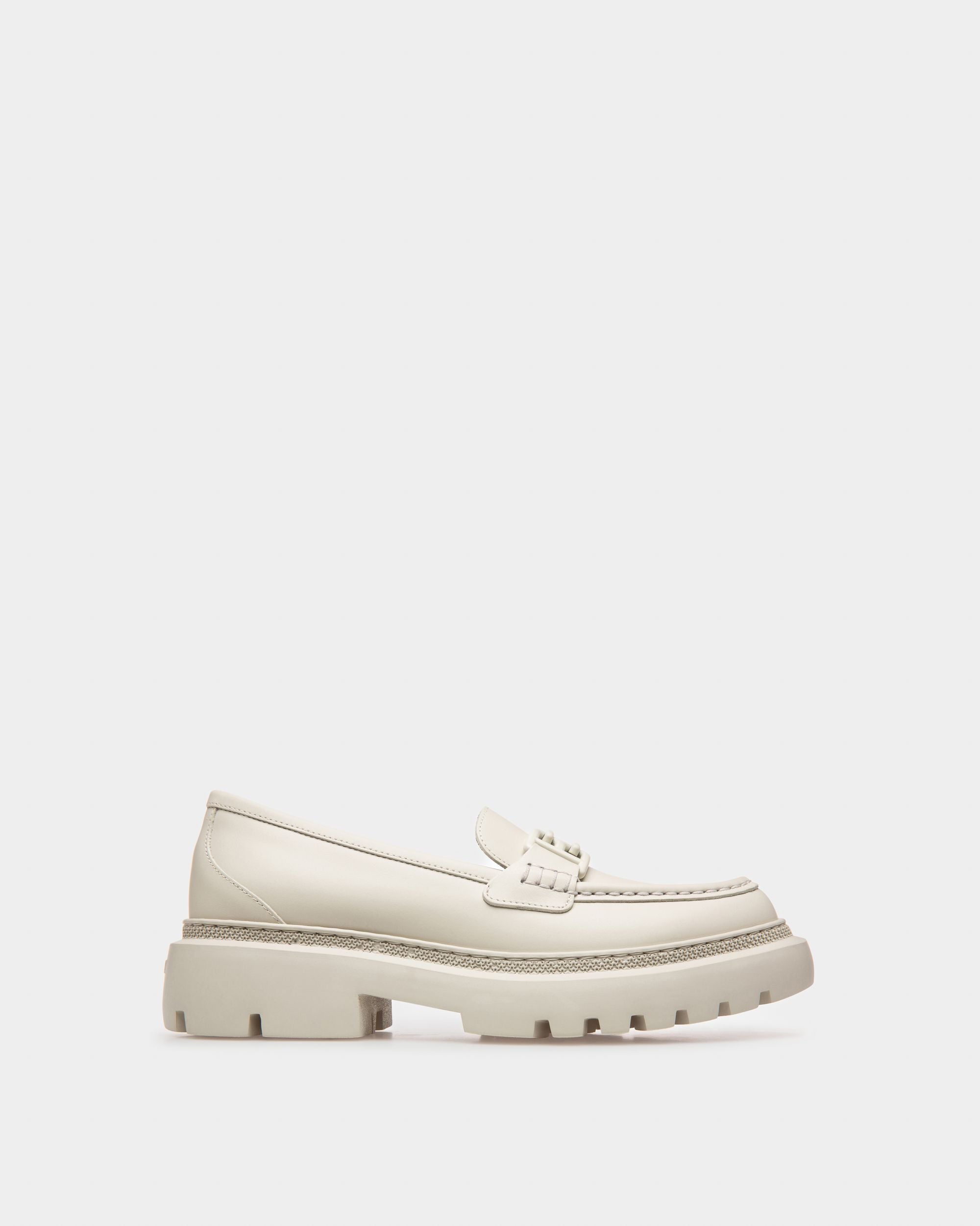 Gioia Flat Leather Moccasins In Denty White - Women's - Bally - 01