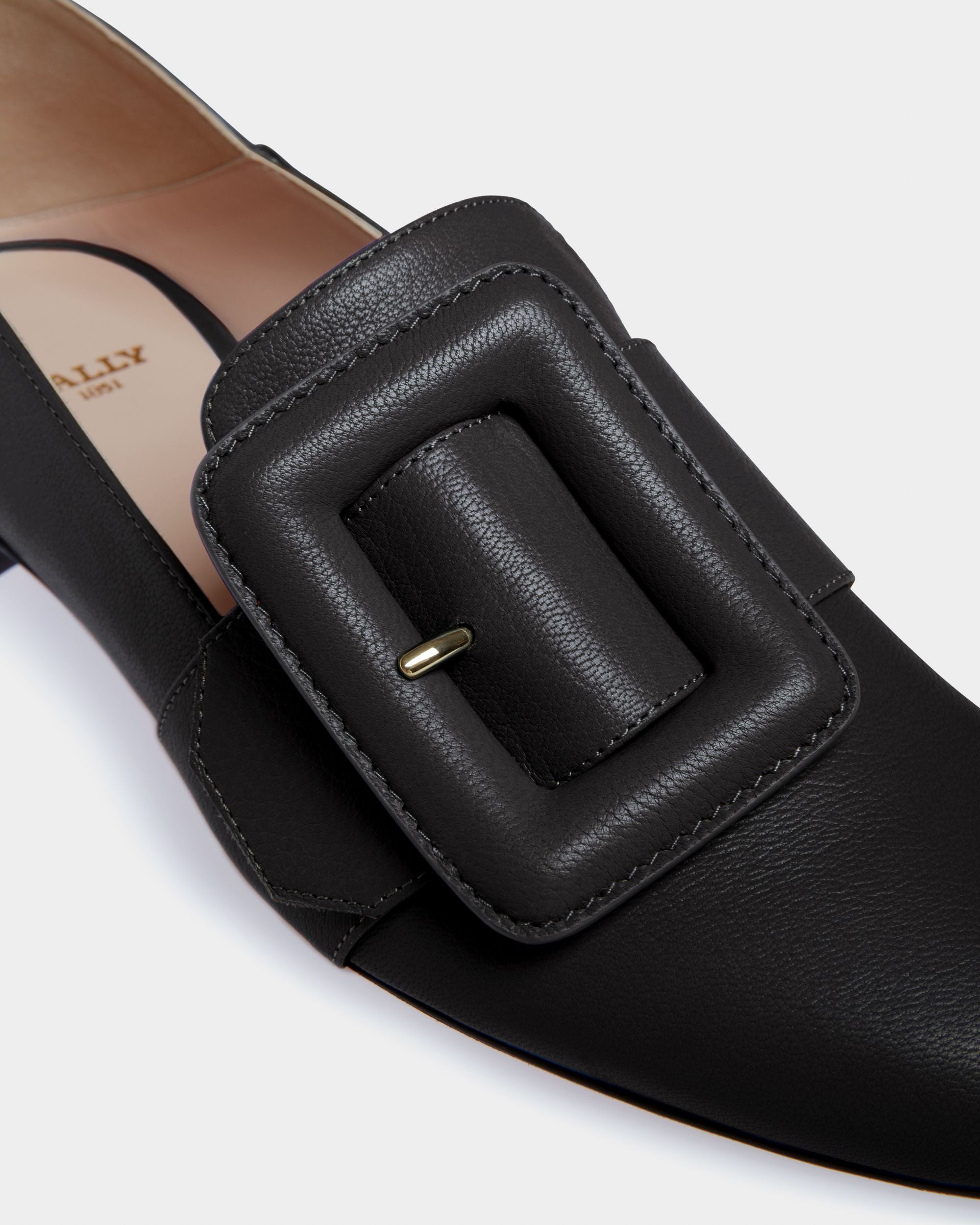 Bell Du Jour Flat in Black Grained Leather - Women's - Bally - 04