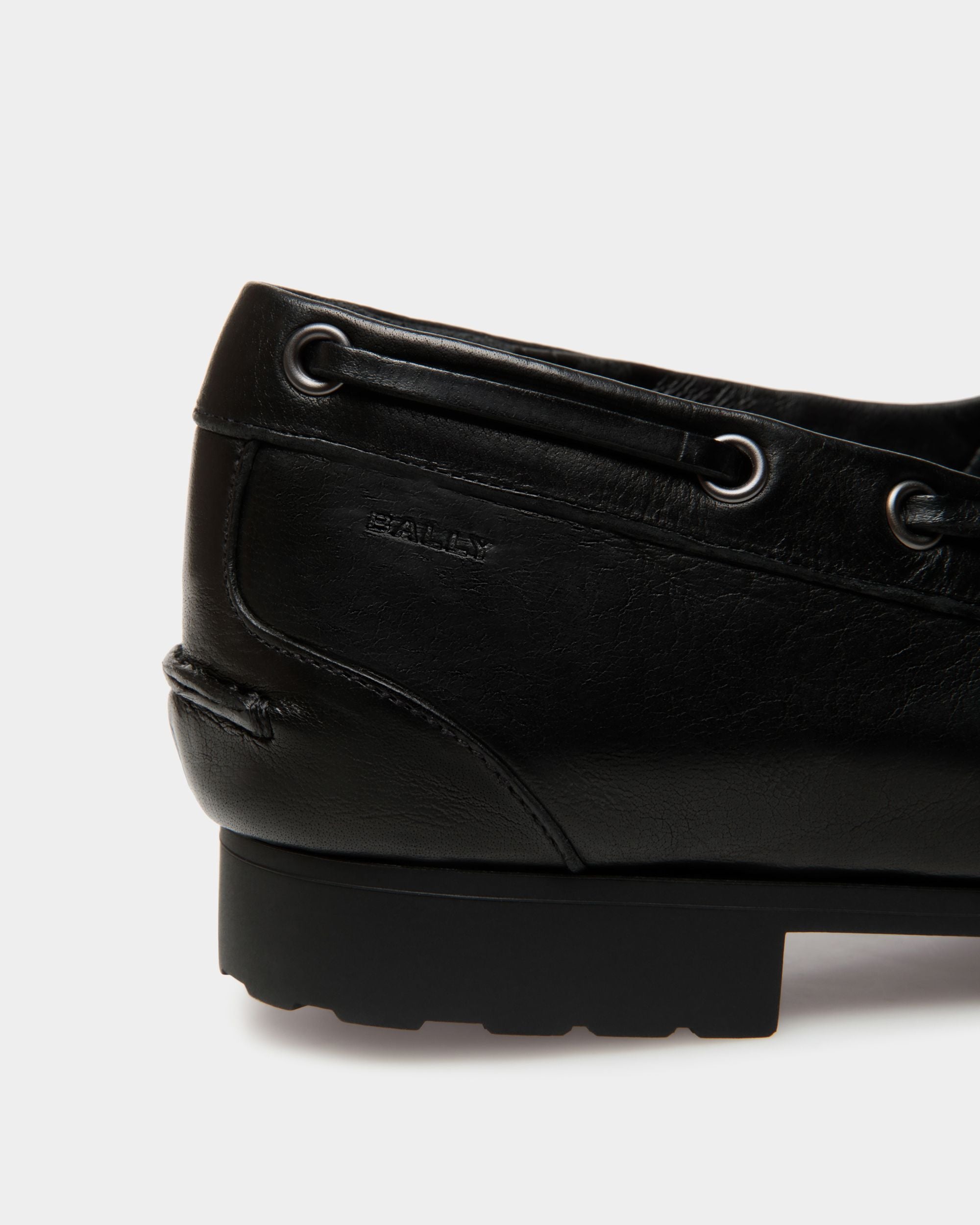 Plume Mocassin In Black Leather - Women's - Bally - 06