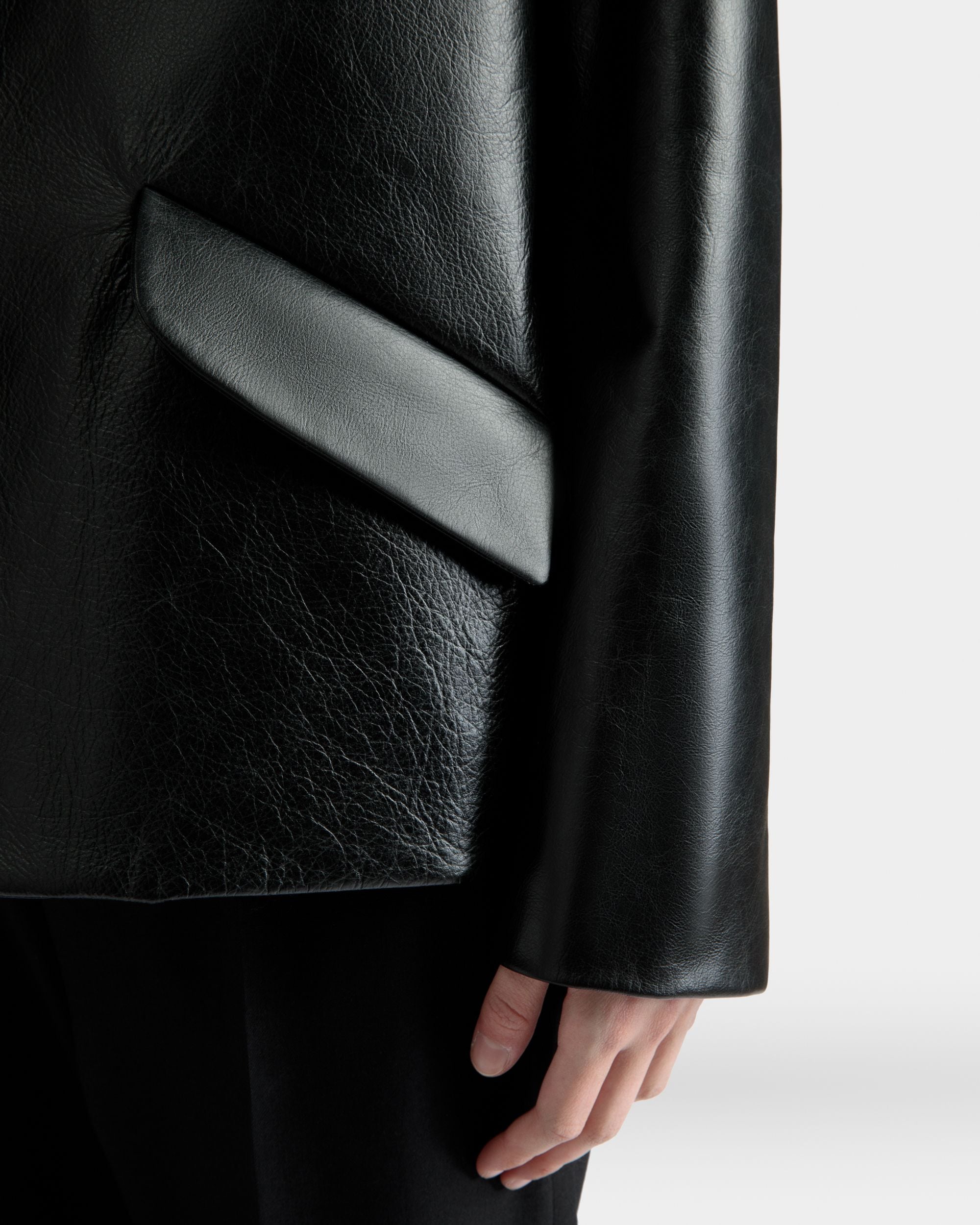 Single-breasted Jacket in Black Leather - Women's - Bally - 04