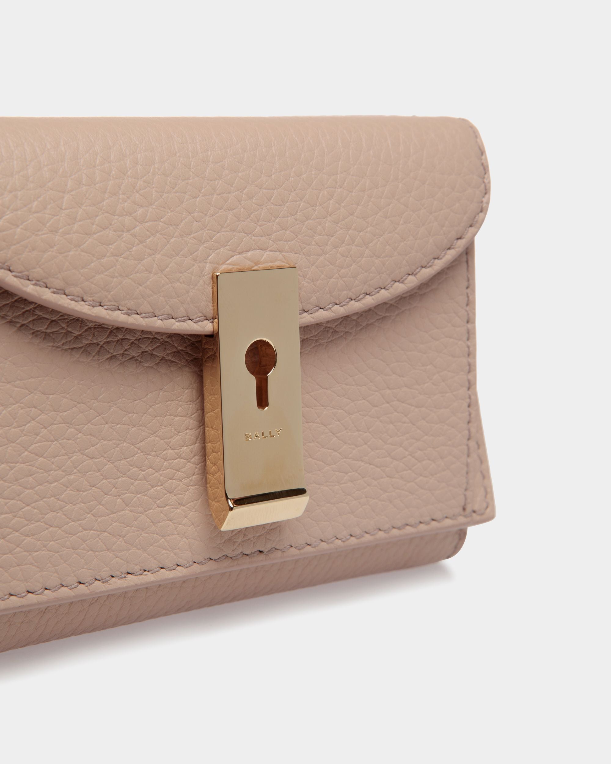 Lock Me Wallet In Nude Grained Leather - Women's - Bally - 04
