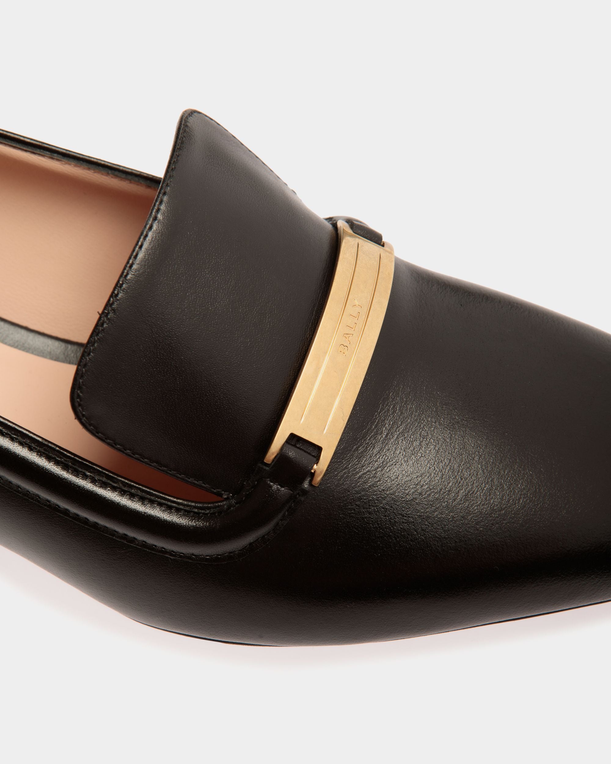 Deco Pump in Black Leather - Women's - Bally - 05