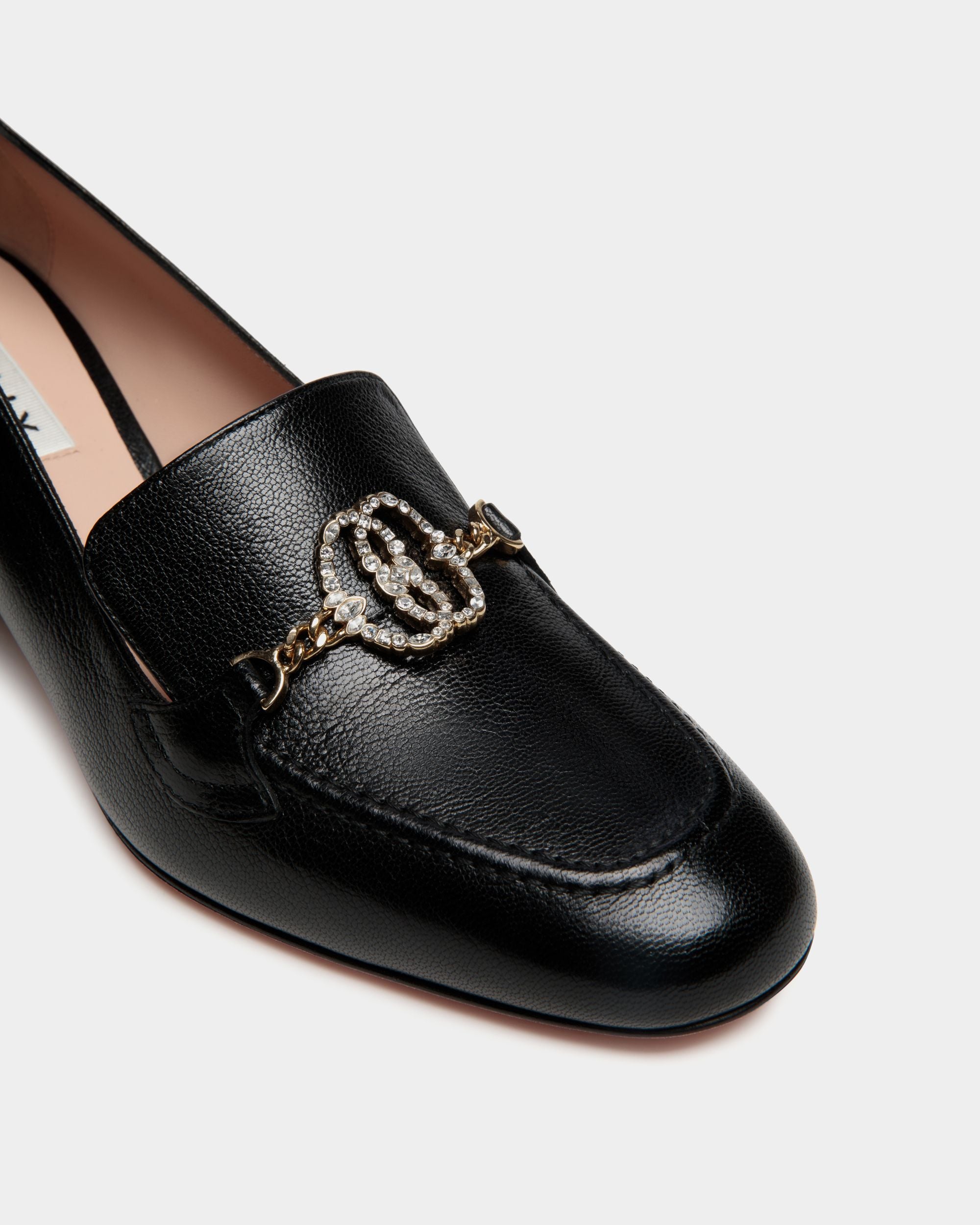 Daily Emblem Pump in Black Leather - Women's - Bally - 05
